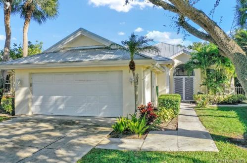 2933 Brighton Way, Palm City, FL 34990-6085