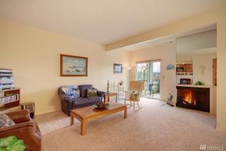 7403 Old Redmond Rd, Redmond WA  98052-4281 exterior