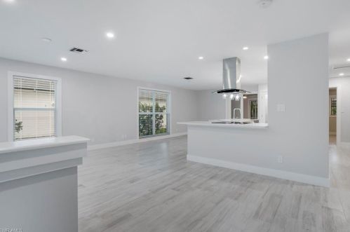 623 104th Ave, Naples FL  34108-3228 exterior