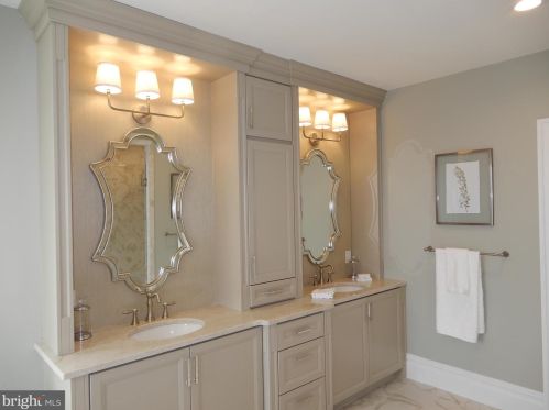 650 Holland Rd, Southampton PA 18966-1819 exterior