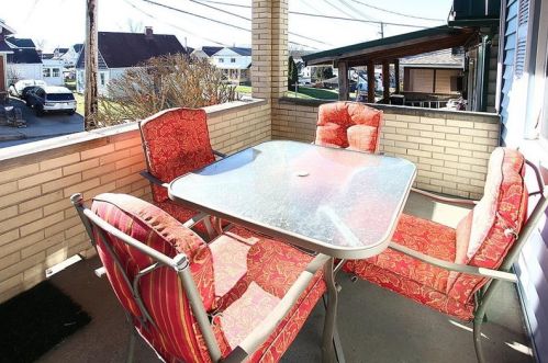 1405 Drey St, New Kensington, PA 15068-4015