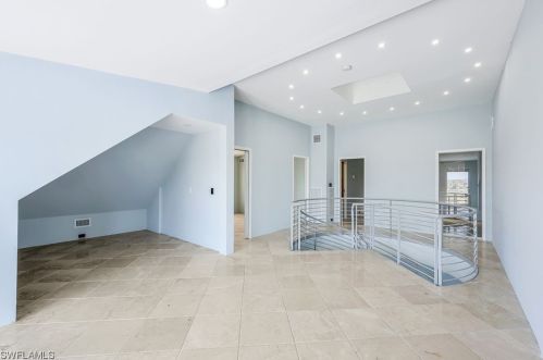 4150 Dingman Dr, Sanibel FL 33957-5107 exterior