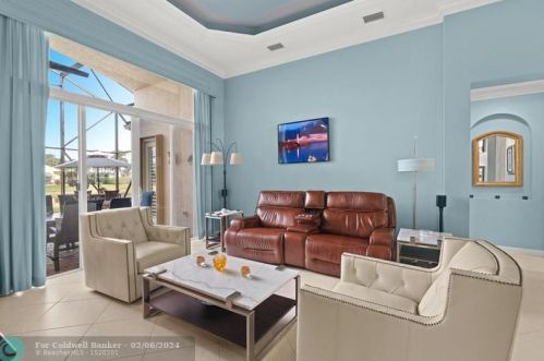 7062 Great Falls Cir, Boynton Beach FL  33437-3998 exterior