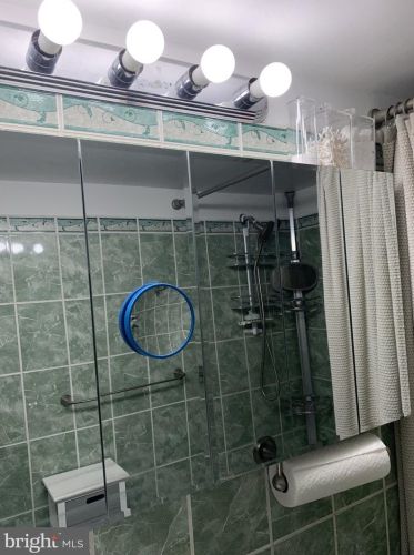 110 Byberry Rd, Philadelphia PA  19116-1916 exterior