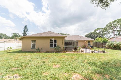 5855 Granite Ln, Cocoa FL  32927-8824 exterior