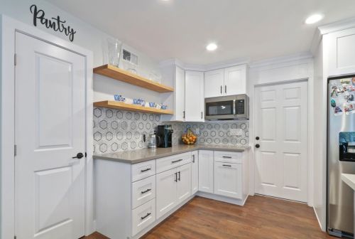 10655 Valley View Dr, Rancho Cordova CA  95670-2468 exterior