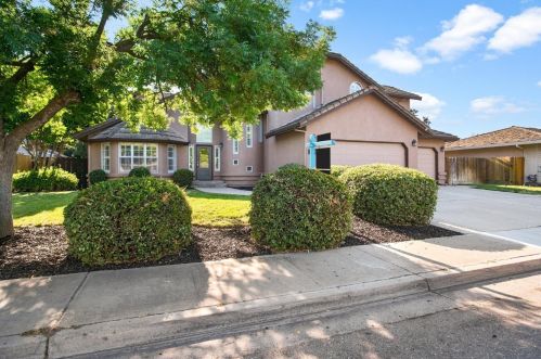 1840 Paddock Ln, Turlock CA  95382-2958 exterior