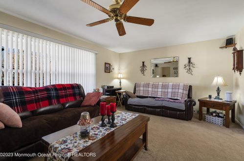 57 Thompson Bridge Rd, Jackson Twp NJ  08527-4623 exterior