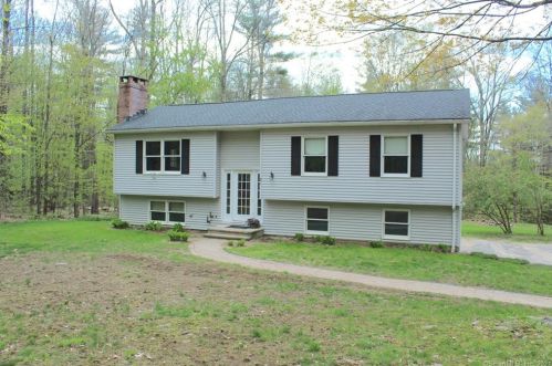 31 Bohun Rd, Colbrook, CT 06021-1113
