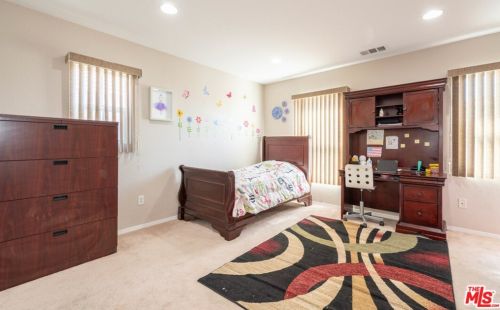 23721 Stagecoach Way, Santa Clarita CA  91354-0722 exterior