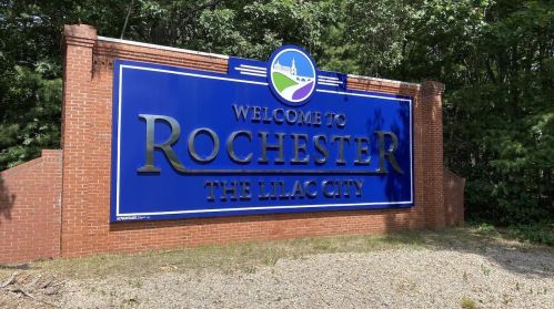 616 Portland St, Rochester NH  03867-2438 exterior