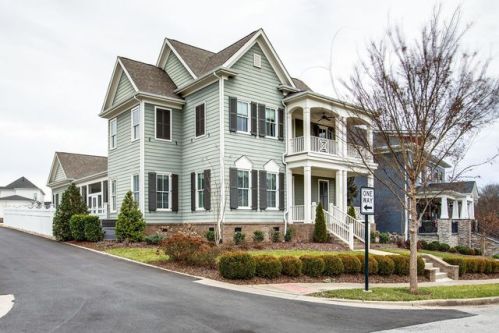633 Stonewater Blvd, Franklin, TN 37064-4890