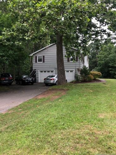 16 Patten Rd, North Haven, CT 06473-2849