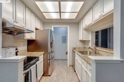 308 Dursey Dr, Pinole CA  94564-2665 exterior