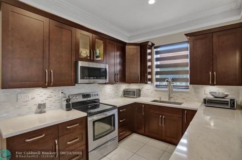 13451 21st St, Hollywood FL  33027-2671 exterior