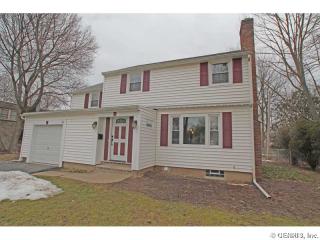 130 Valley Rd, Rochester, NY 14618-2510