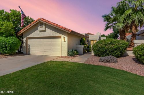 1388 Santa Anna Ct, Chandler, AZ 85224-8527