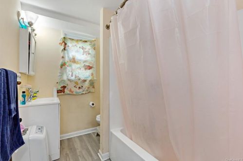1878 Railroad Ave, Yorktown Hgts NY  10598-4406 exterior