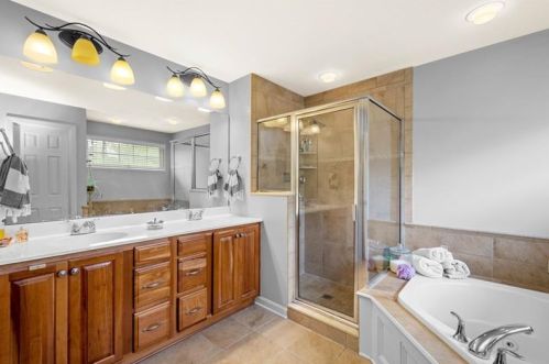 5802 Longview Cir, Bridgeville PA  15017-1277 exterior