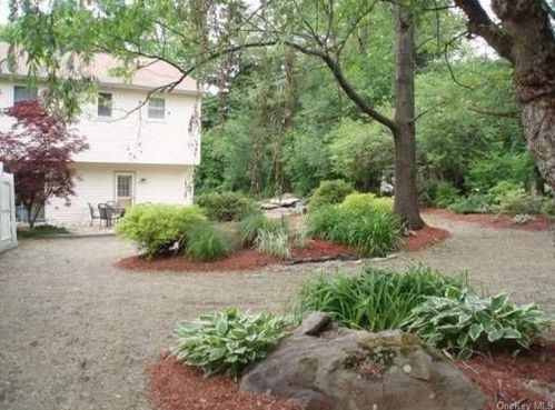 30 Schofield Ln, Cornwall, NY 12518-1348