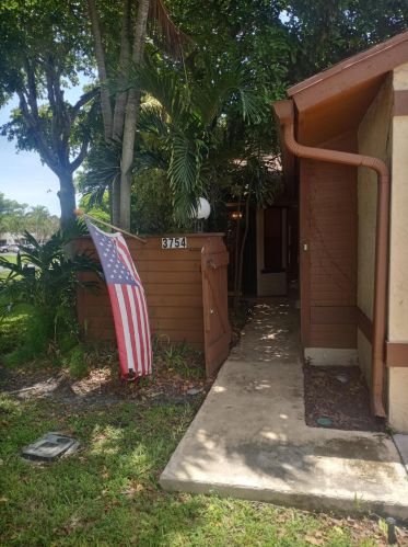 3754 Blue Ridge Rd, West Palm Beach, FL 33406-4150