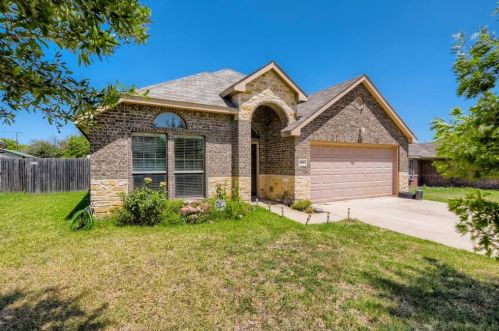 803 Huddleston Ct, Seagoville, TX 75159-2397