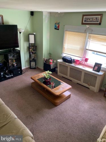 111 Haws Ave, Norristown PA 19401-4516 exterior