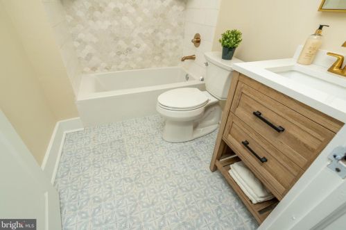 1250 Columbia Ave, Philadelphia PA 19125-2602 exterior