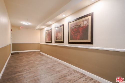 4742 Sepulveda, Van Nuys CA 91402-4344 exterior