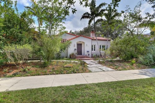 284 102nd St, Miami, FL 33138-2427