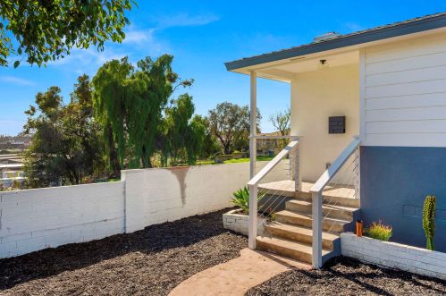 696 30th St, National City, CA 91950-7427