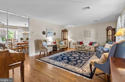 362 Saly Rd, Yardley, PA 19067-1977