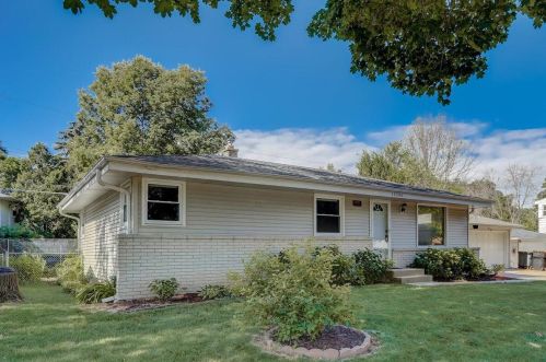 12235 Cathedral Ave, Milwaukee, WI 53226-3835