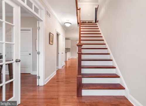 361 Rolling Hill Rd, Melrose Park, PA 19027-1839