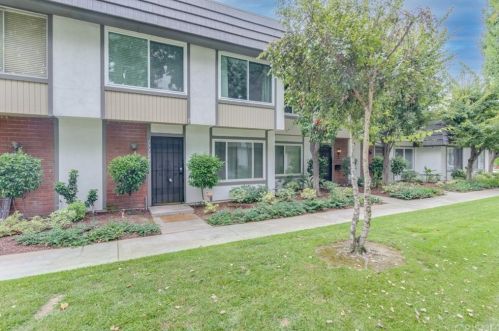 17720 Regency Cir, Bellflower, CA 90706-7005