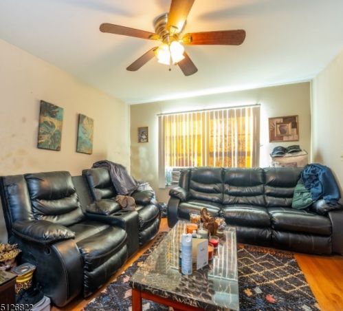 235 8 Ave, Roselle NJ  07203-2033 exterior