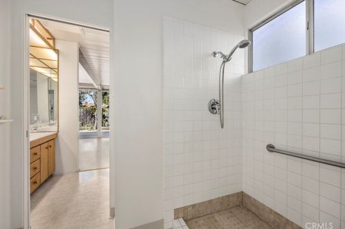5041 Elsinore Ave, Orange CA  92869-1223 exterior