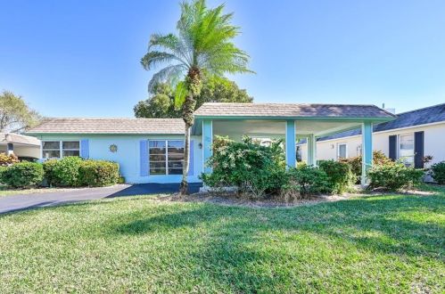 32 Knights Bridge Rd, Naples, FL 34112-0646