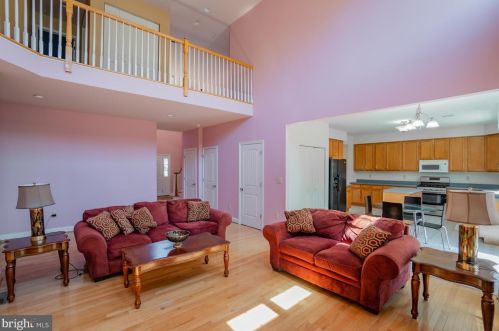 2054 Canyon Creek Rd, Gilbertsville PA  19525-7000 exterior