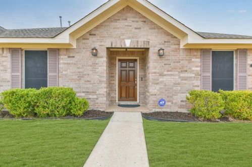 3406 Kendall St, Pearland, TX 77584-3830