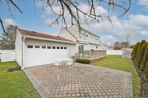 287 Irving Ave, Deer Park NY  11729-3404 exterior
