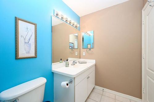 8670 Cedar Hammock Cir, Naples FL  34112-3331 exterior