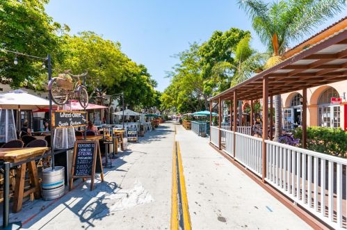 2109 Gillespie St, Santa Barbara CA  93101-4649 exterior