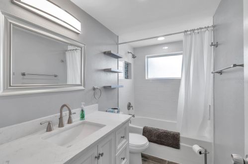 10906 Fillmore Ave, Port Richey FL  34668-2162 exterior