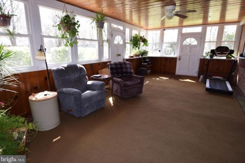 3004 Wallace Dr, Falls Church, VA 22042-1822