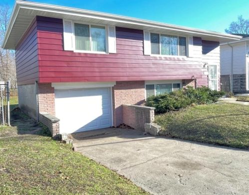 2401 Hendricks St, Gary, IN 46404-3236