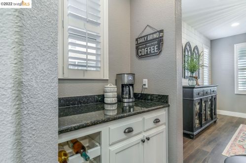 15 Solstice Ct, Oakley CA  94561-1759 exterior