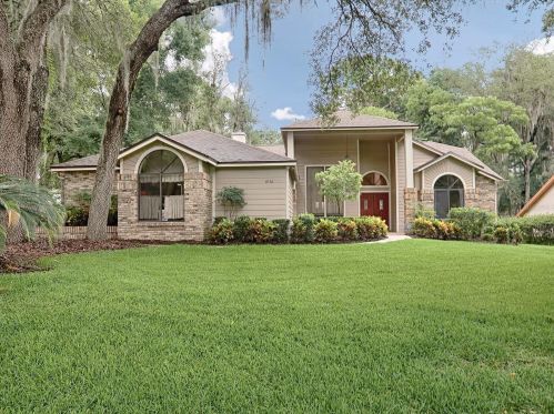 1061 Cavern Dr, Apopka, FL 32712-8112