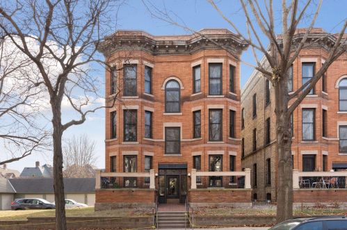 464 Dayton Ave, Saint Paul, MN 55102-4572