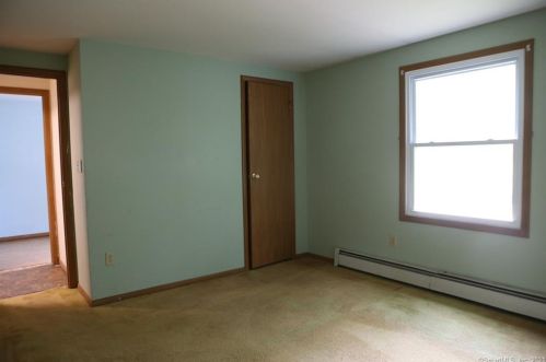 89 Starr St, Norwich CT  06360-4025 exterior